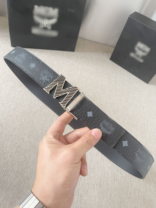 M Silver Buck Black
