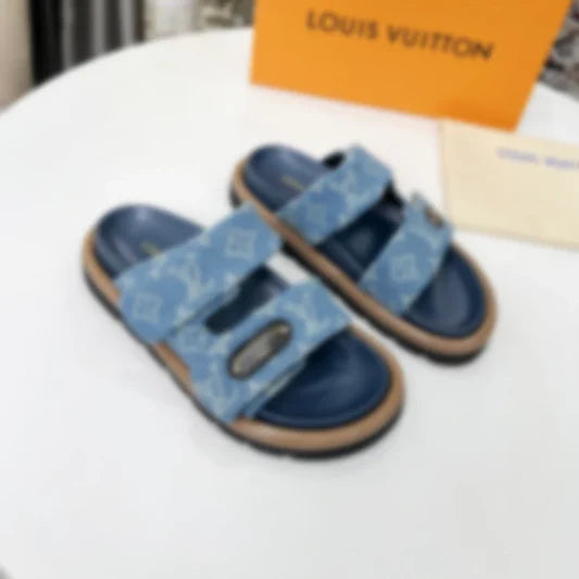 Wmns 18